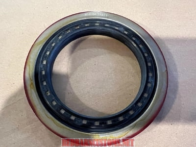 611 Meritor - Hub Seal